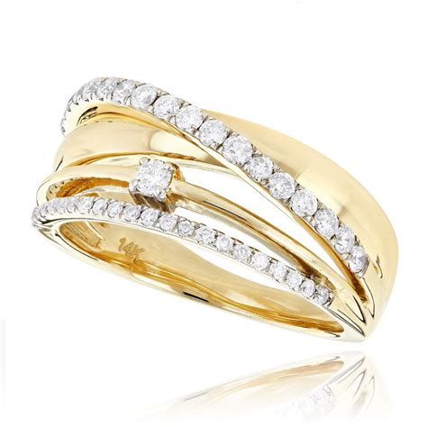 designer rings for ladies - contemporary women's rings.